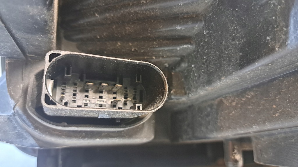 фото №12, Ford escape lift фара правый led