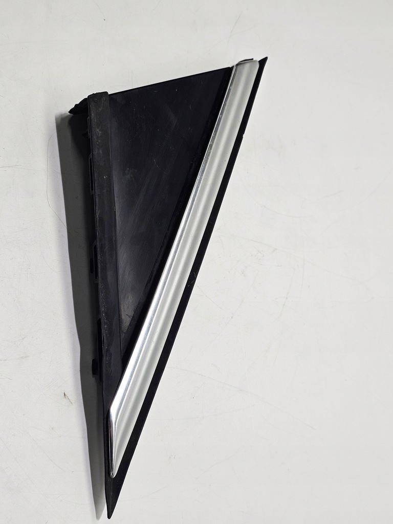 фото №7, Треугольник декоративный крыла правый peugeot 3008 i 09-16 #4091