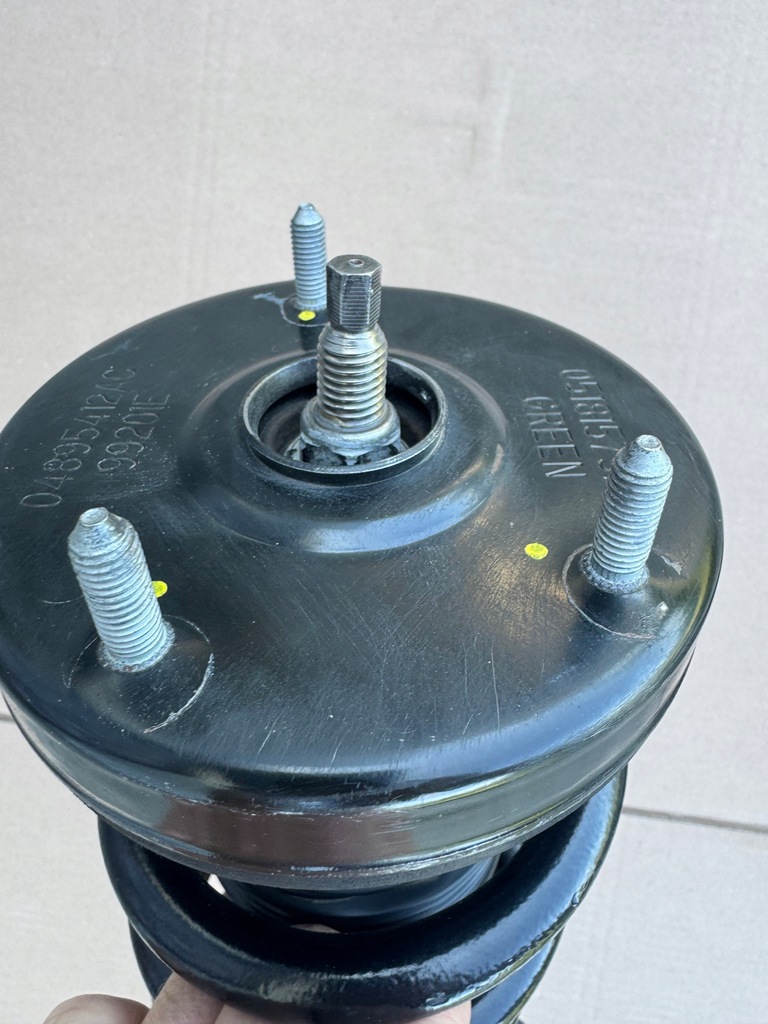 фото №9, Dodge challenger charger srt передний правый амортизатор 2015+