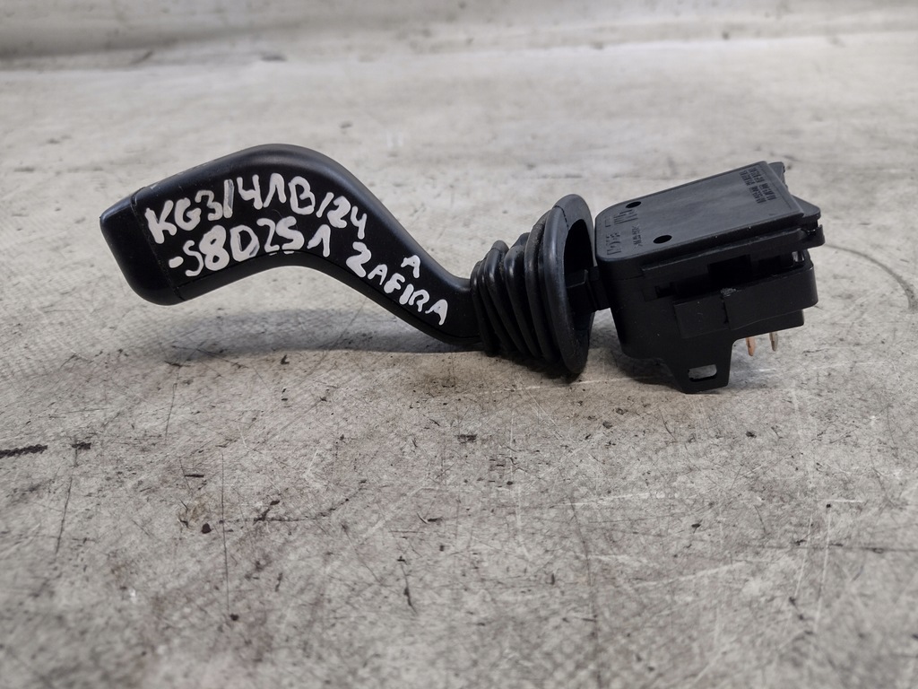 фото №10, Рычаг поворотники opel zafira a 90560990