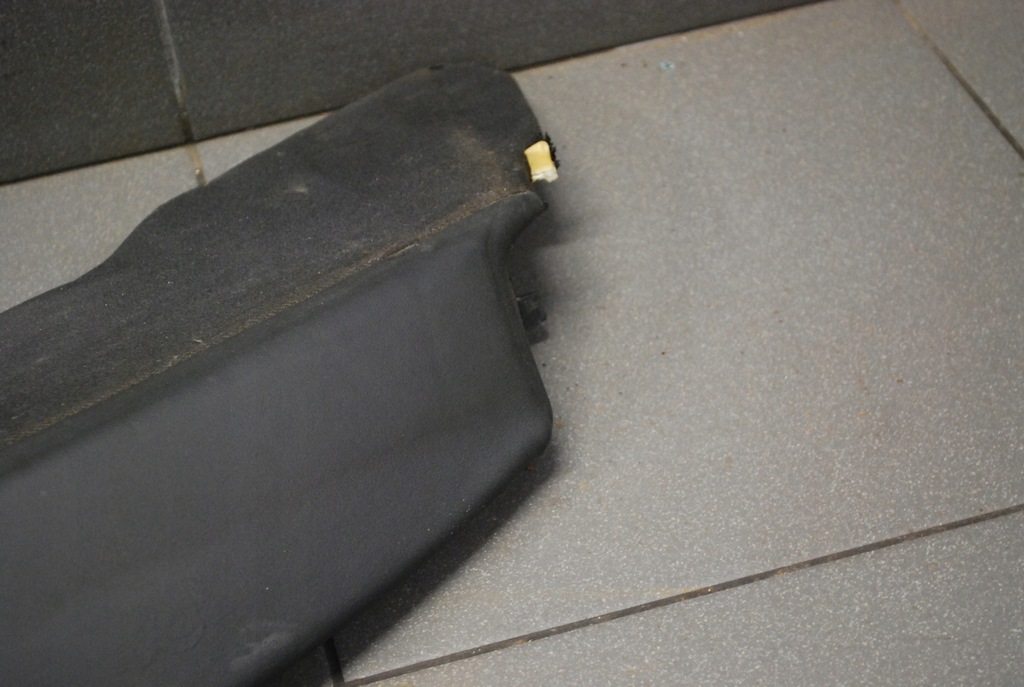 фото №6, Обшивка сиденье задняя audi a5 sportback soul 8t0857791