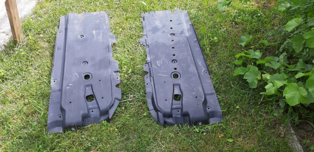 Накладка підвіска mazda 3 19-25r bp Недорого