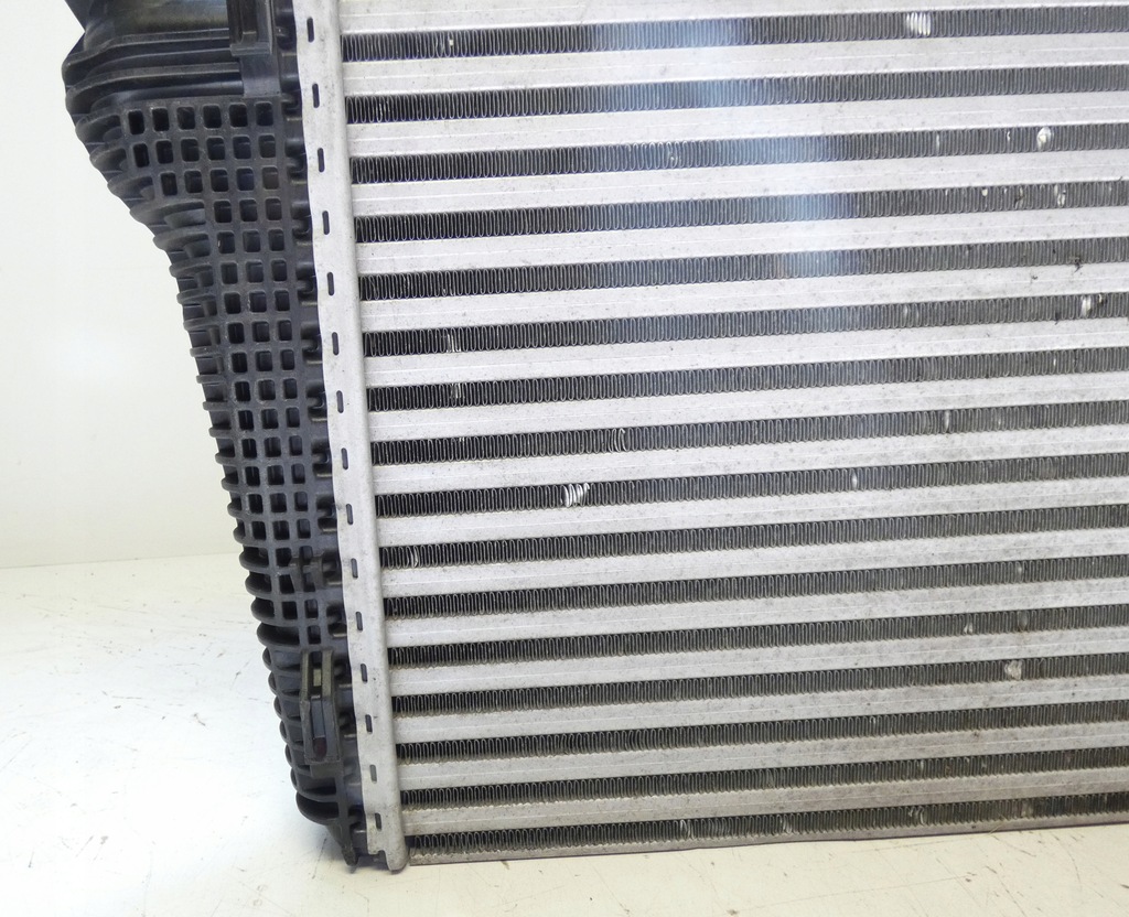 фото №11, Porsche macan 95b145803g радиатор интеркулер левая