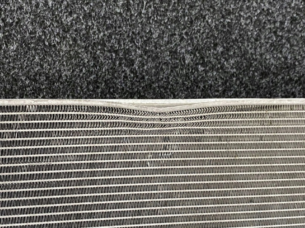 Радіатор води bmw ii f45 f46 15- 17118645783 в Україні