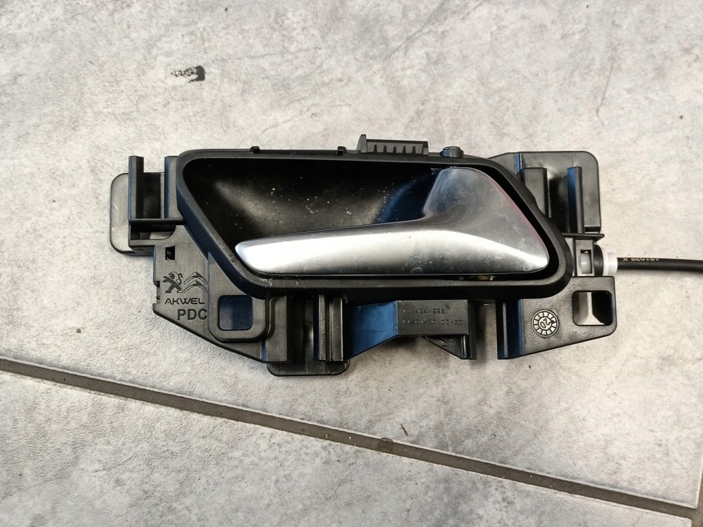 Купить Ручка внутренняя правая opel crossland x 13484998