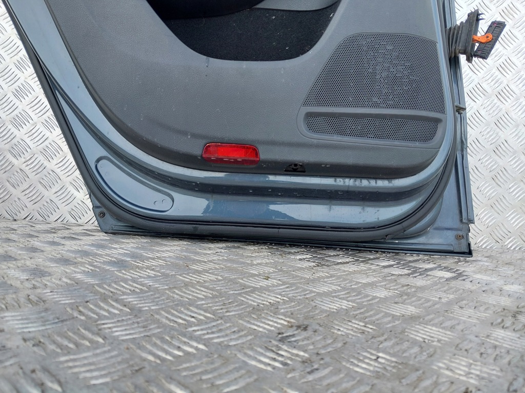 фото №7, 136. двері лівий задня vw passat b7 sedan lk7x