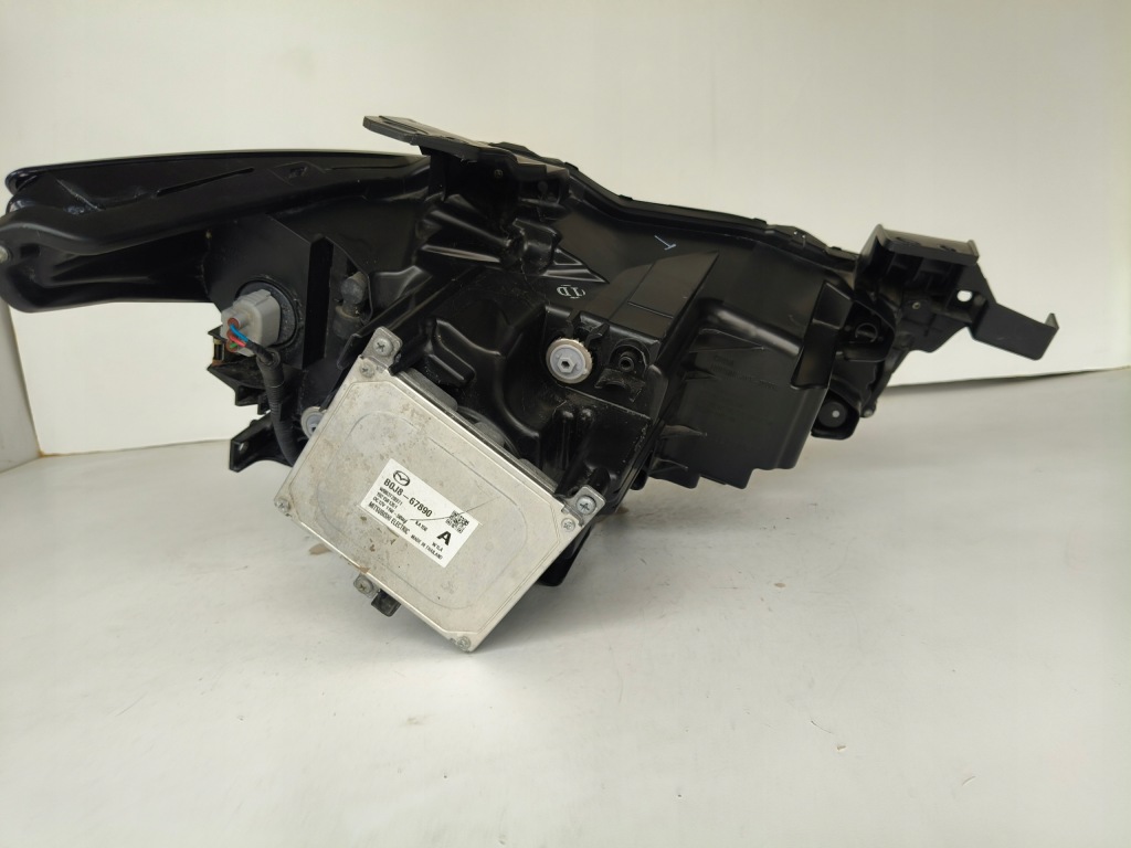 Фара ліва фара mazda 3 19- full led 8 pin в Україні