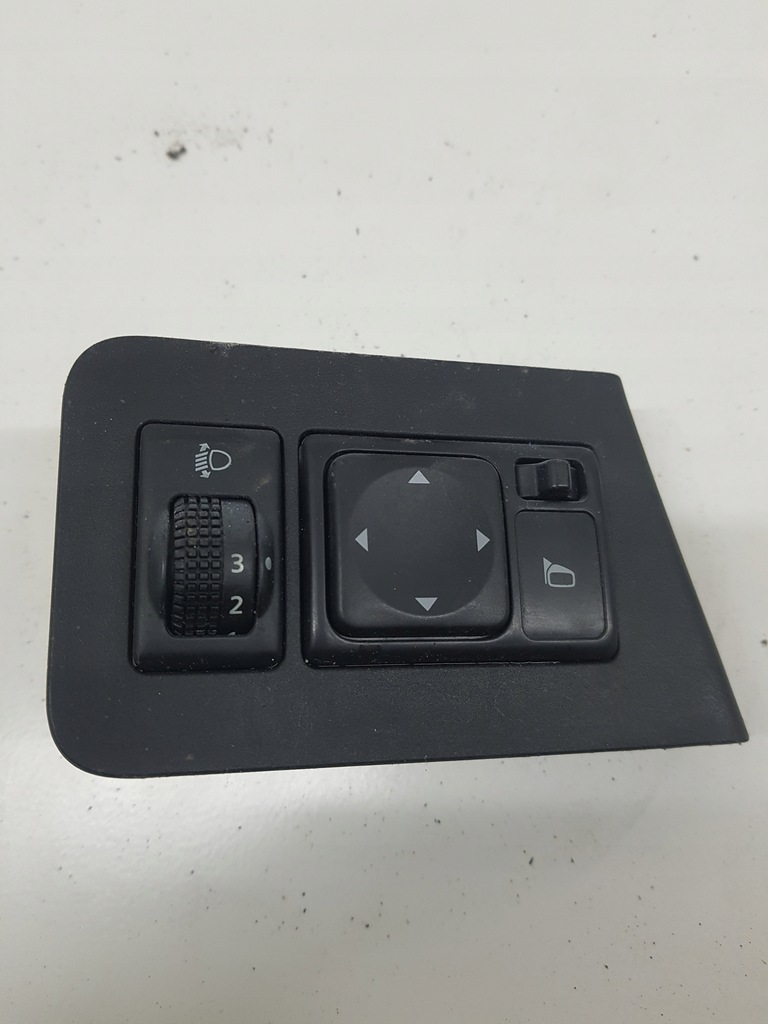 фото №1, Перемикач регулювання дзеркал nissan nv200 nv-200 2010 rok