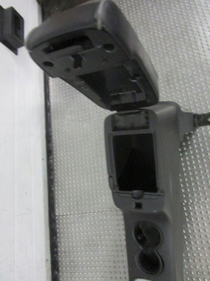 фото №7, Hummer h3 2007 тунель середній підлокітник