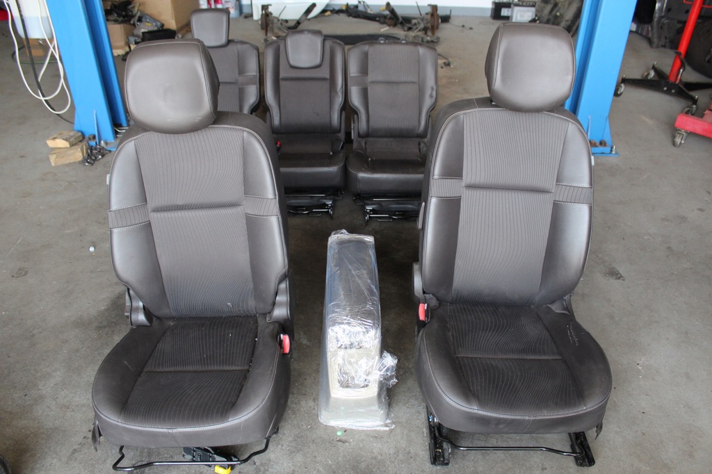 фото №1, Renault scenic iii сиденья полукожа обшивки комплект