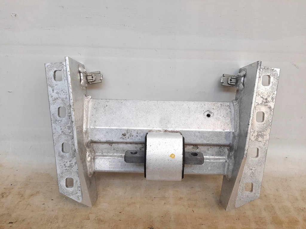 фото №1, Кронштейн кронштейн коробки mercedes sl r231 w231