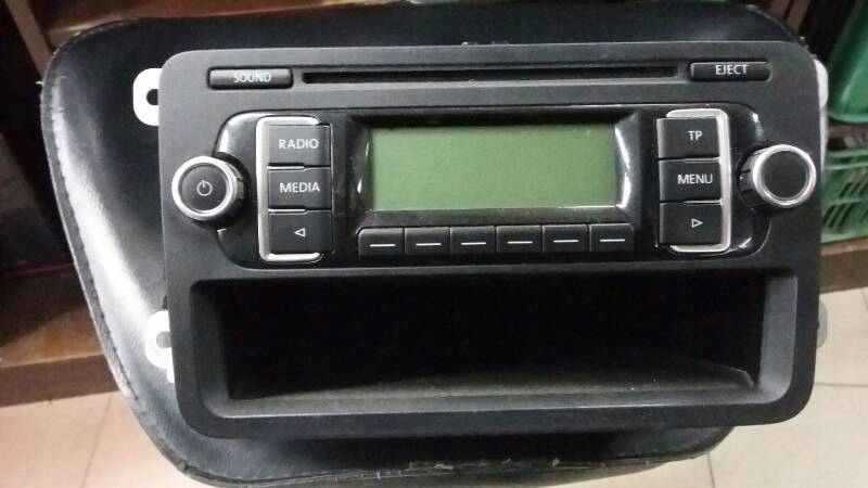 фото №1, Радио vw golf vi 1k0035156b