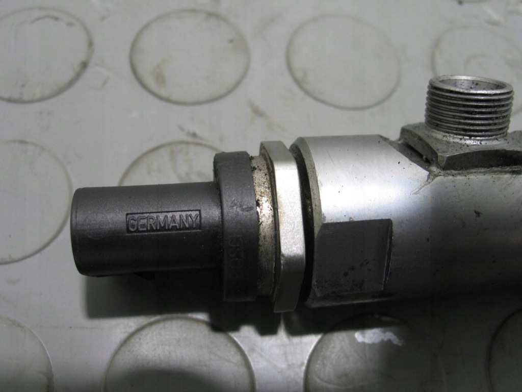 Молдинг впрыскная mini r56 r60 1.6 d 0445214237 Оригинал