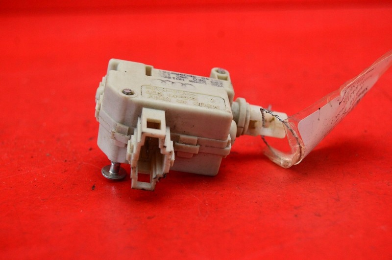 фото №5, Моторчик крышка топлива 8e0862153 audi a4 b6 00-05