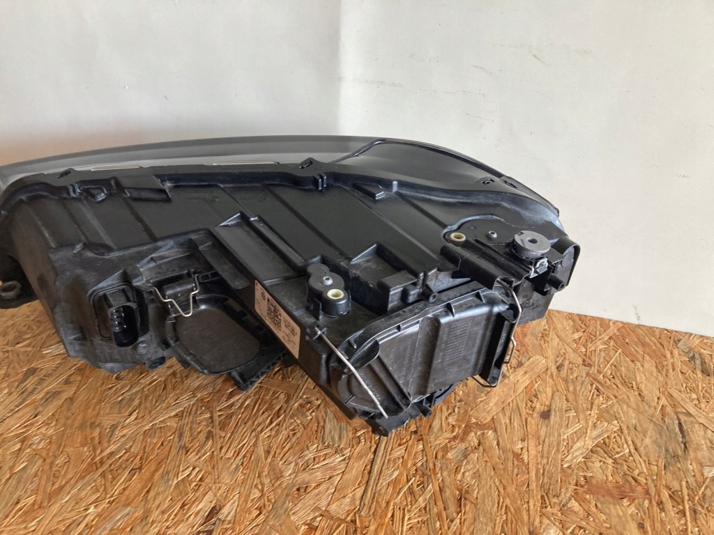 фото №8, Vw golf sportsvan lift 517941006d лампа права