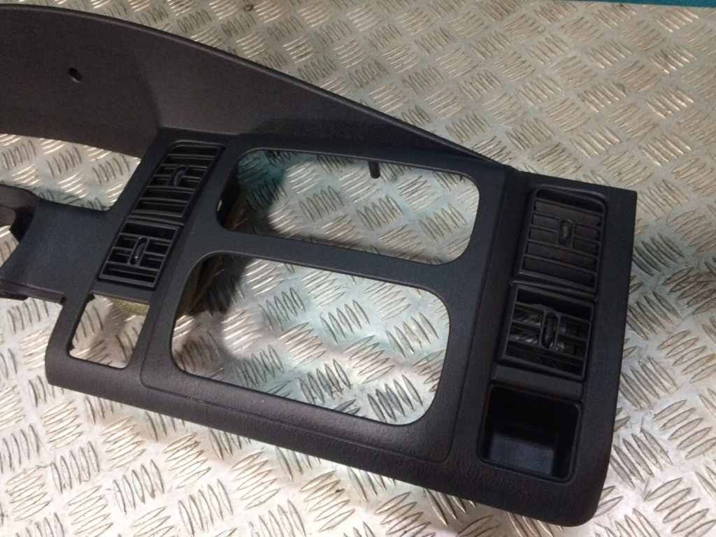 фото №2, Dodge durango 98- рамка радио консоль решётки nawie