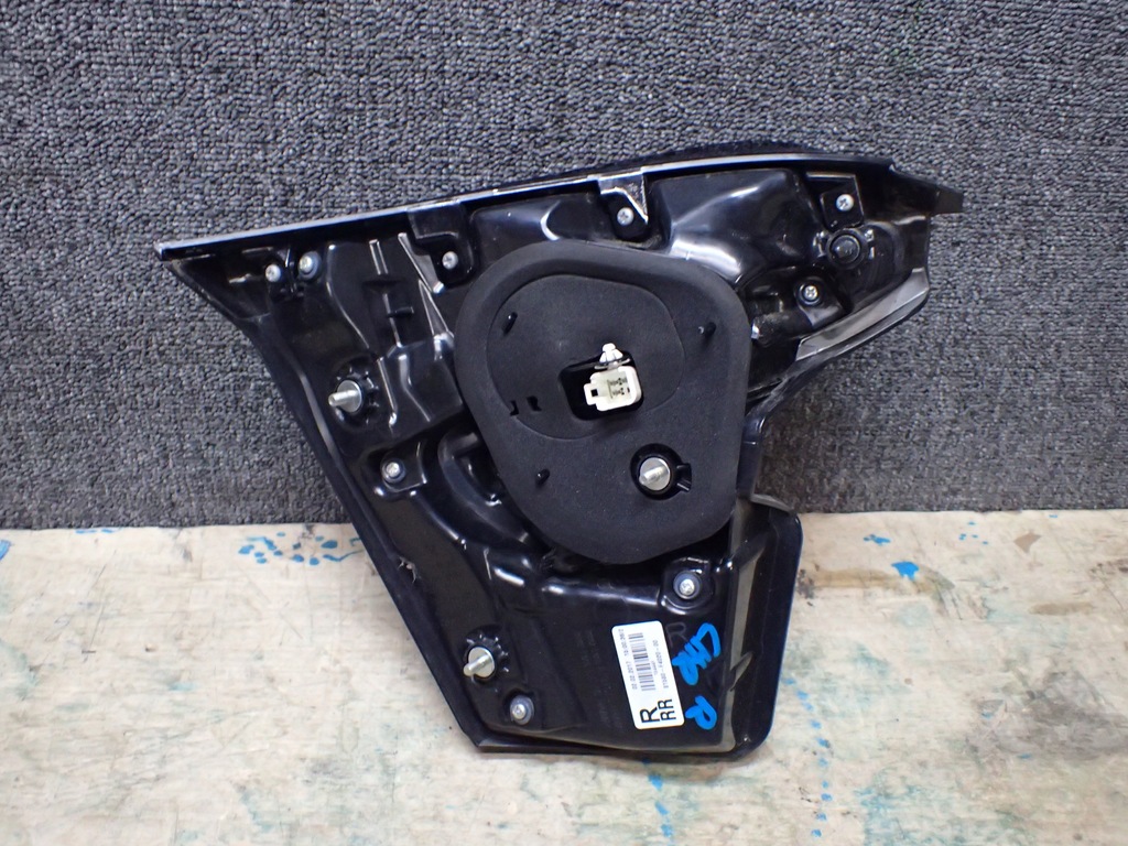 фото №3, Лампа задня права toyota chr ch r led