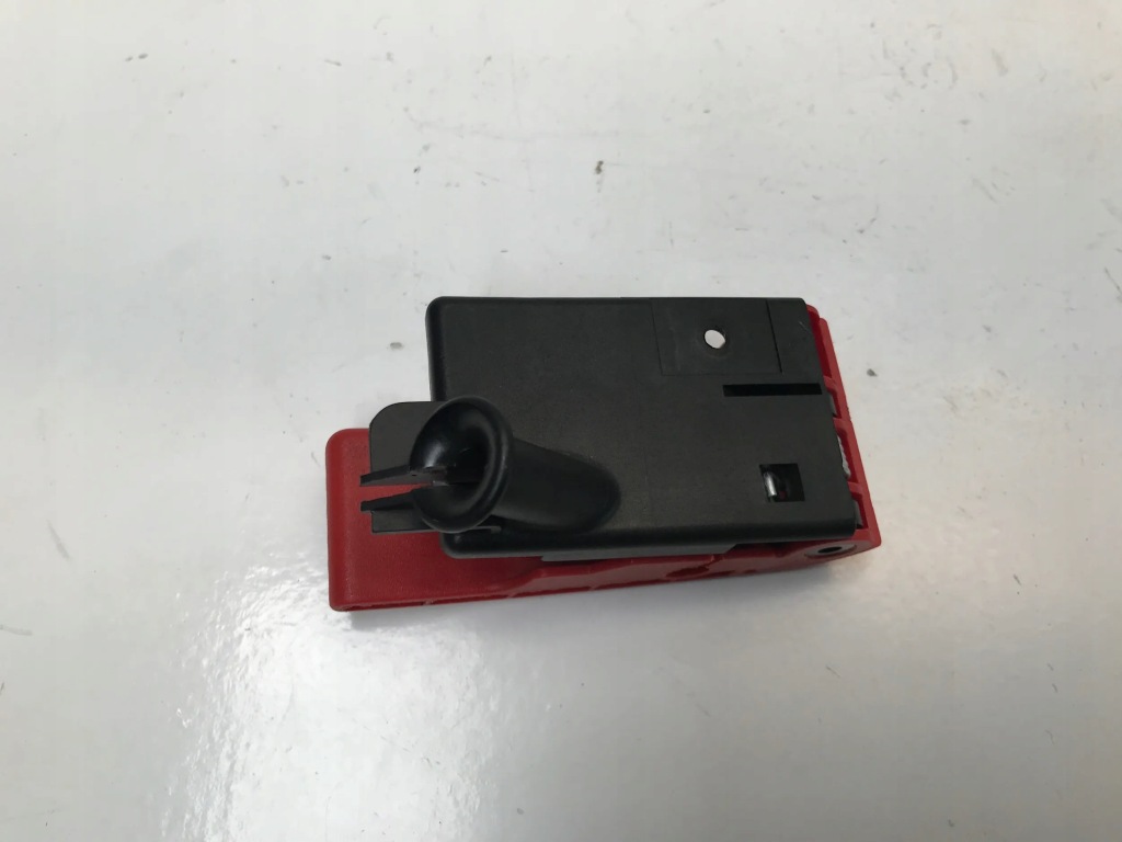 фото №3, Mercedes w247 ручка кронштейн відкривання капот