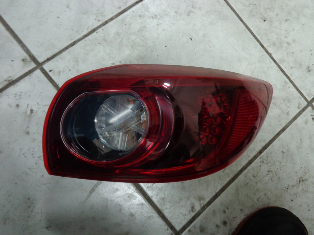 фото №1, Mazda 3 bm 13-18 hb правая задняя оригинал idealna led