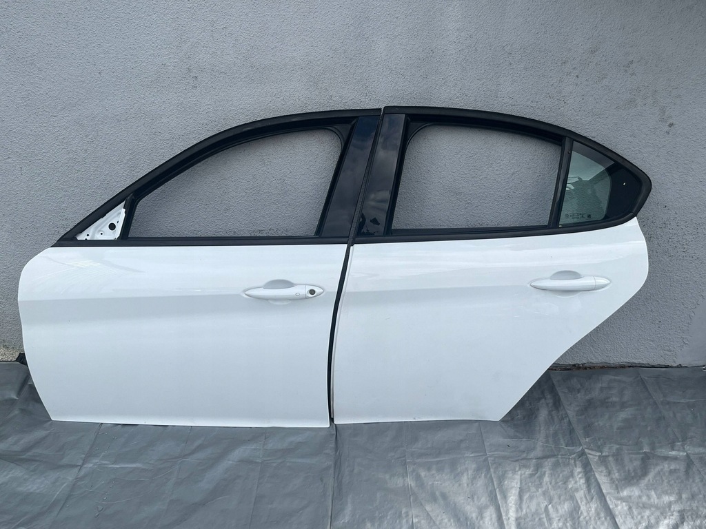 фото №3, Alfa romeo giulia дверь левая передние задние комплект белый 2017-