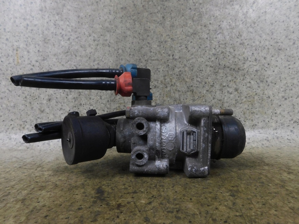 Купить Клапан главный тормозной man f2000 f90 m l mb4804 mb4674