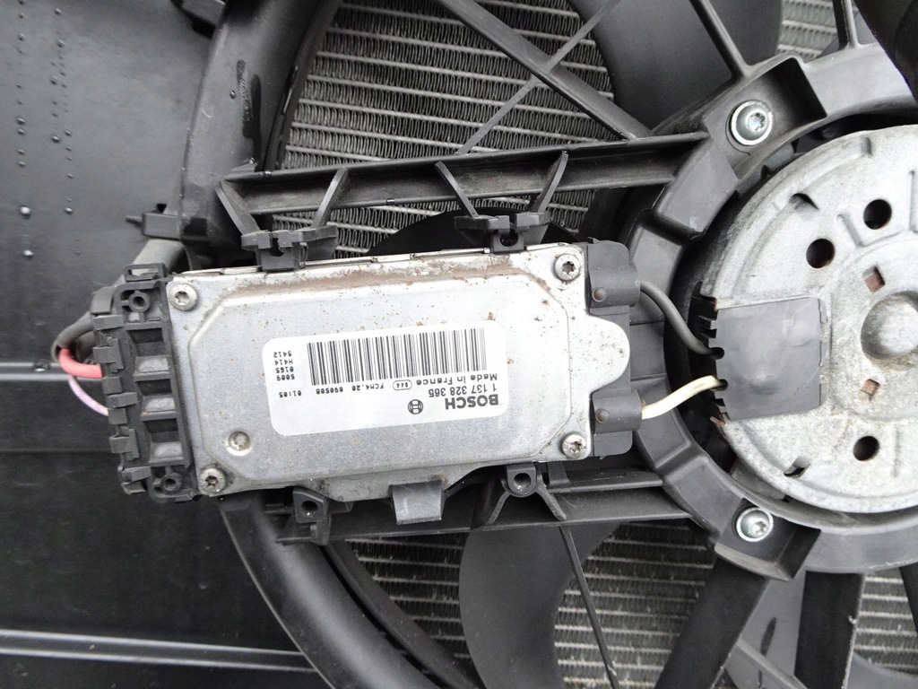 фото №8, Радіатор wody + вентилятор volvo c30 s40 v50 c70 2.0 d автоматична коробка передач