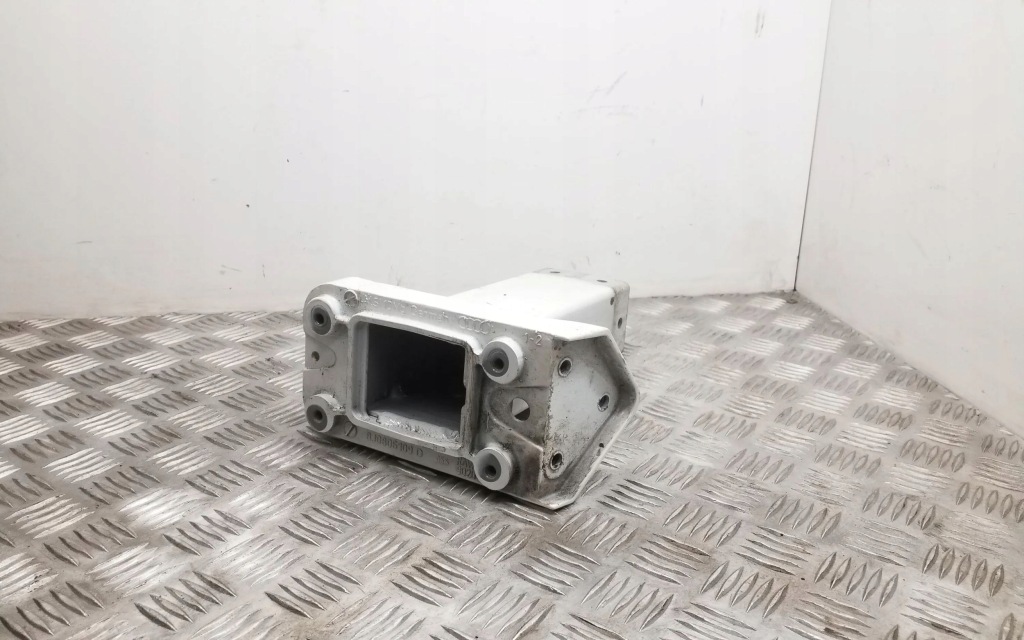 фото №1, 2009 audi tt tts mk2 лонжерон 8j0806109d