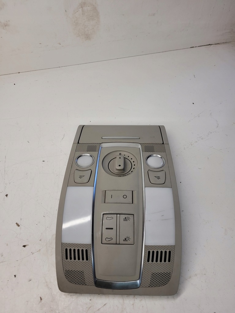 фото №1, Лампа освещение кабины audi q7 4l 4l0947135q