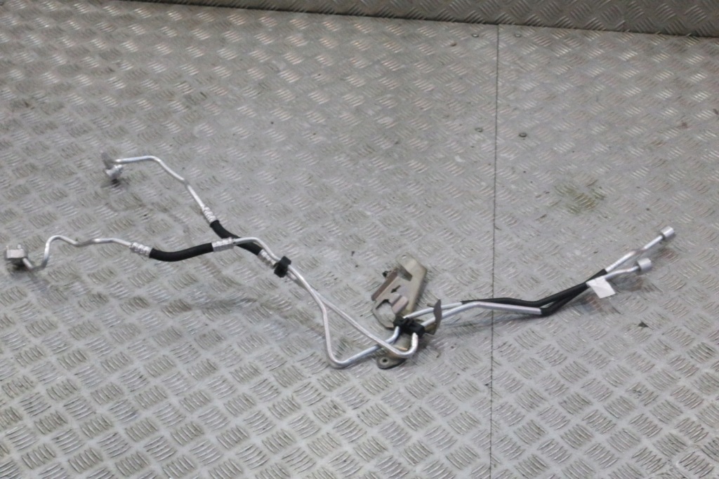 Купить Шланг труба кондиционера bmw xm g09 9872519 9872520