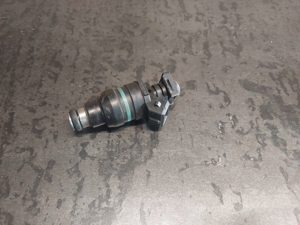 Форсунка топлива bmw 3 e36 318i m40b18 184e1 03762fa 1731357 Цена