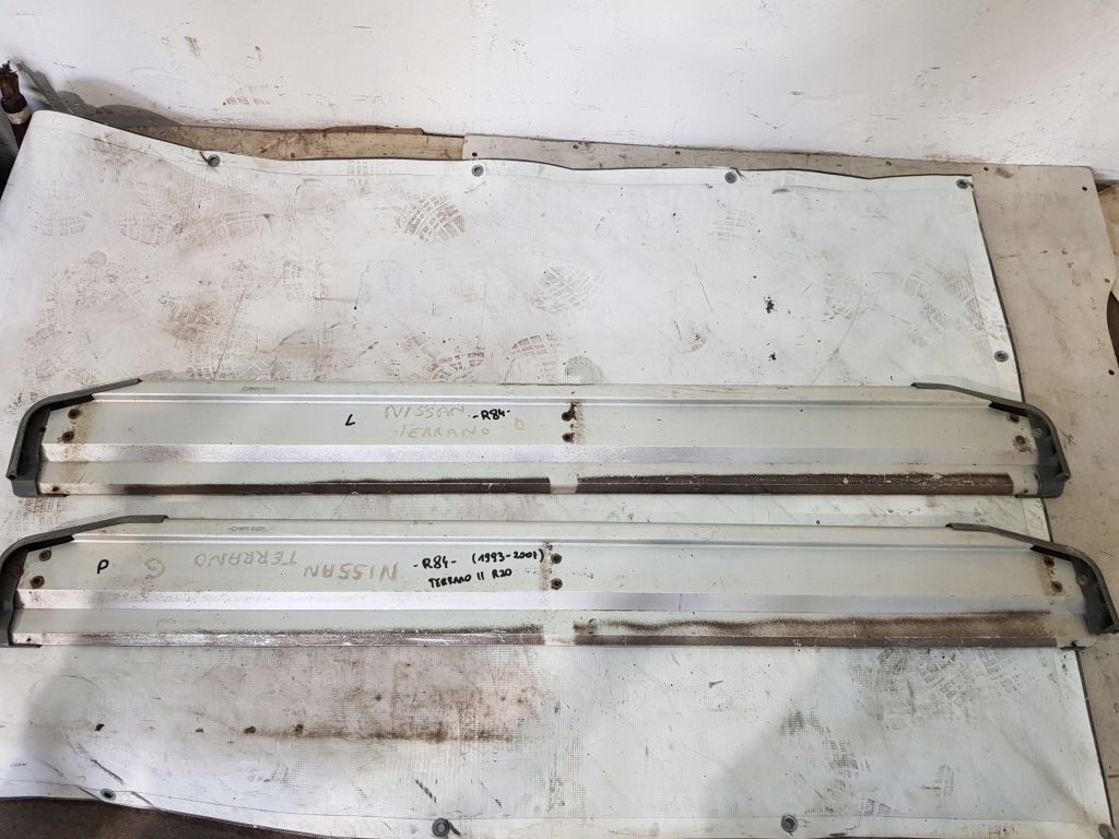 Порог подножка левый правый  961010x800 nissan terrano 2 r20 1993-2007 комплект с Разборки