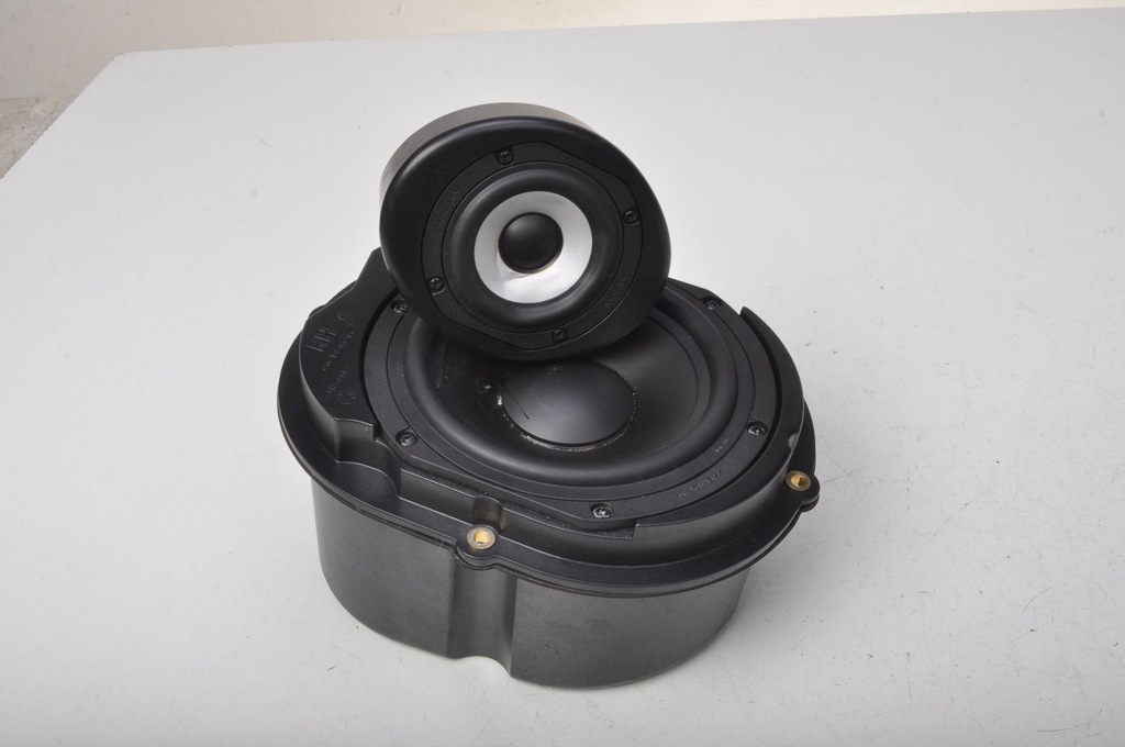 фото №1, Mclaren mp4 spider динамик правый 11m0362cp.02