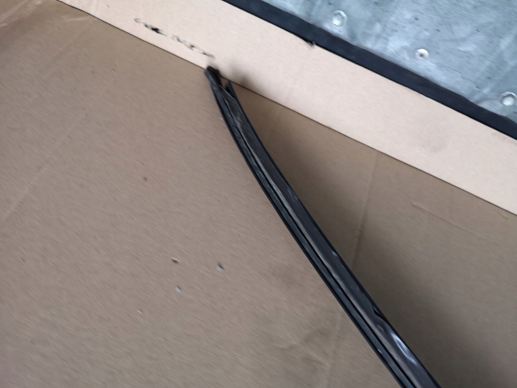 фото №15, Молдинг дахова права audi a4 b6 sedan