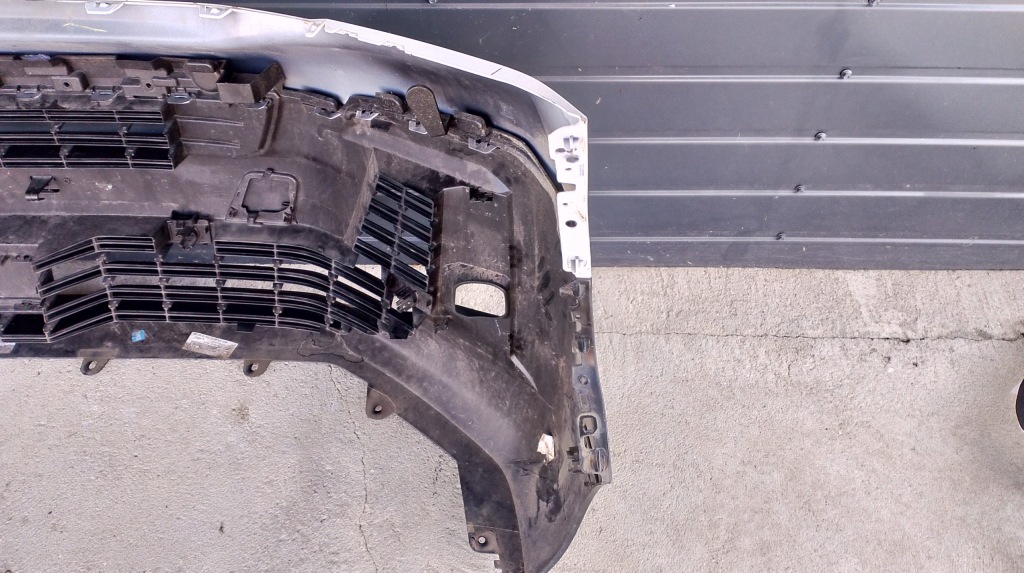 Peugeot expert traveller 24r бампер перед передний Доставка