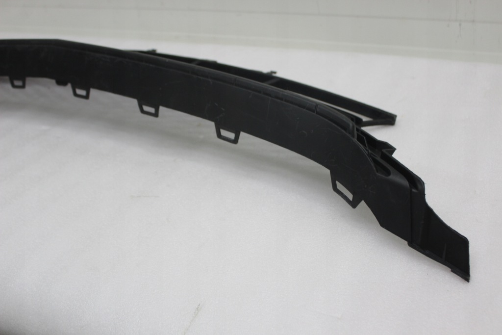 Mercedes e w212 63 amg середня решітка бампера a2128850424 Недорого