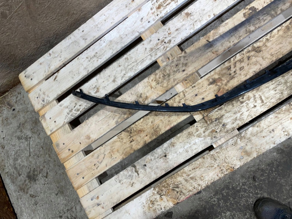 фото №11, Audi sq8 q8 s-line 4m8 18-23 молдинг накладка бампера перед передняя