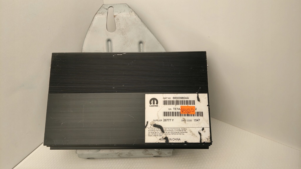 фото №1, Підсилювач jeep grand cherokee 68303980aa