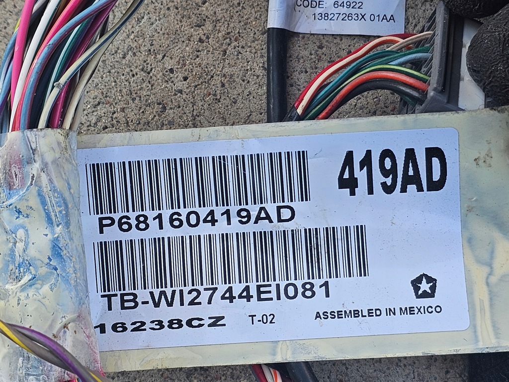 фото №13, Town & country v 10- 20 джгут панелі приладової панелі 68160419ad usa