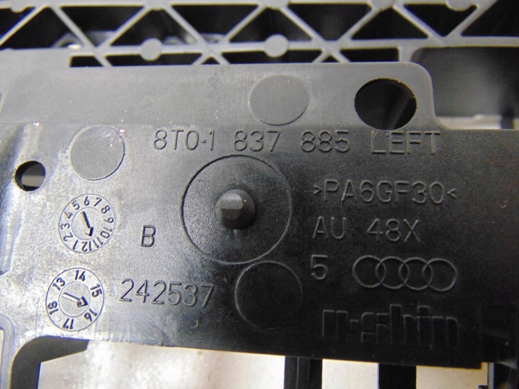 фото №12, Кронштейн кронштейн ручка audi a5 8t01837885
