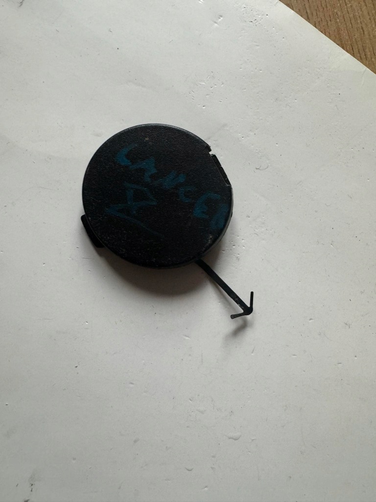 фото №1, Mitsubishi lancer 07+ - заглушка фаркоп бампера перед 6400b510