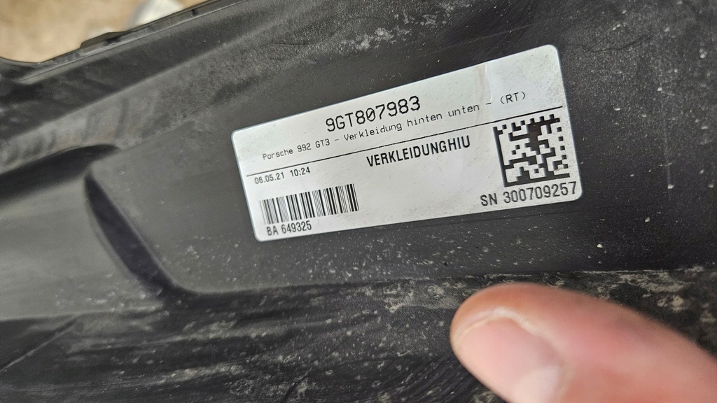 фото №12, Накладка дифузор бампера задня porsche 911 992 gt3 9gt807983