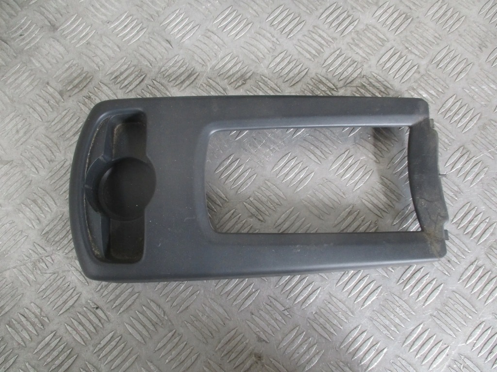 фото №1, Рамка тунель peugeot 5008 i 09-13r 9670618377