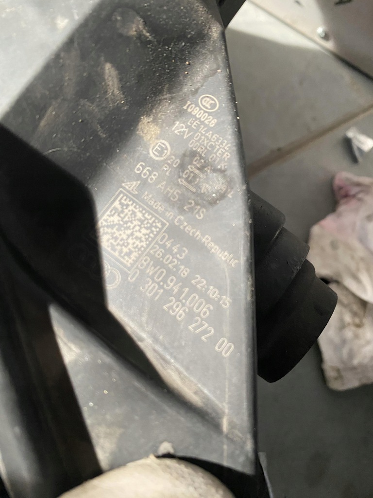 фото №6, Audi a4 b9 лампа права перед ксенон комплектна 8w0941006