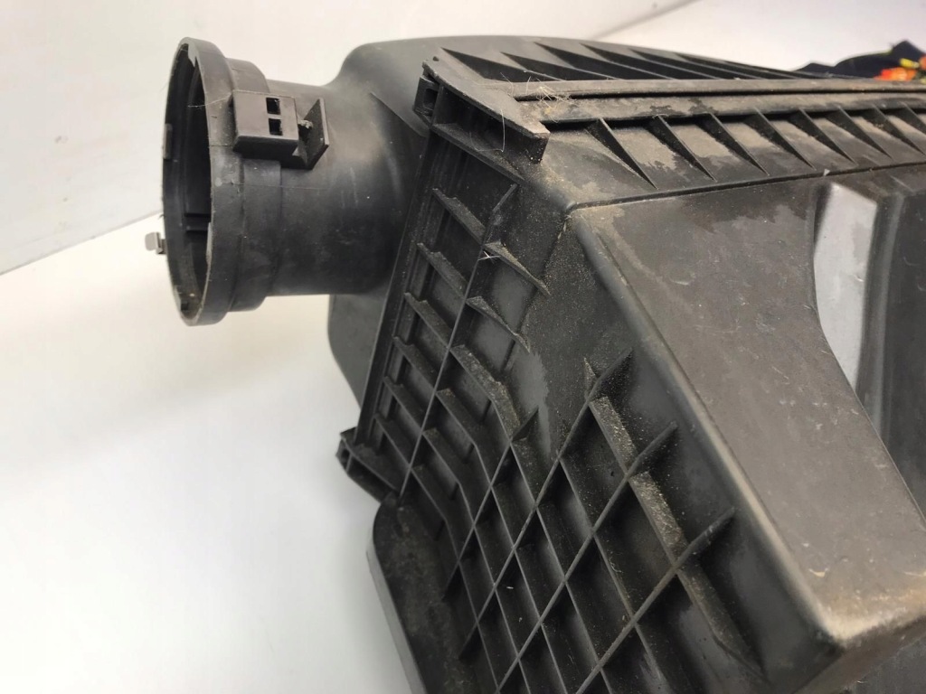 Bmw 7 e65 e66 2004 корпус фільтра повітря b428 Зі Шроту