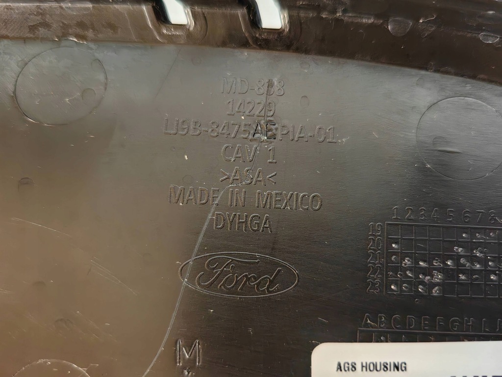 фото №14, Ford mustang mach-e - шторка, жалюзи cała polecam