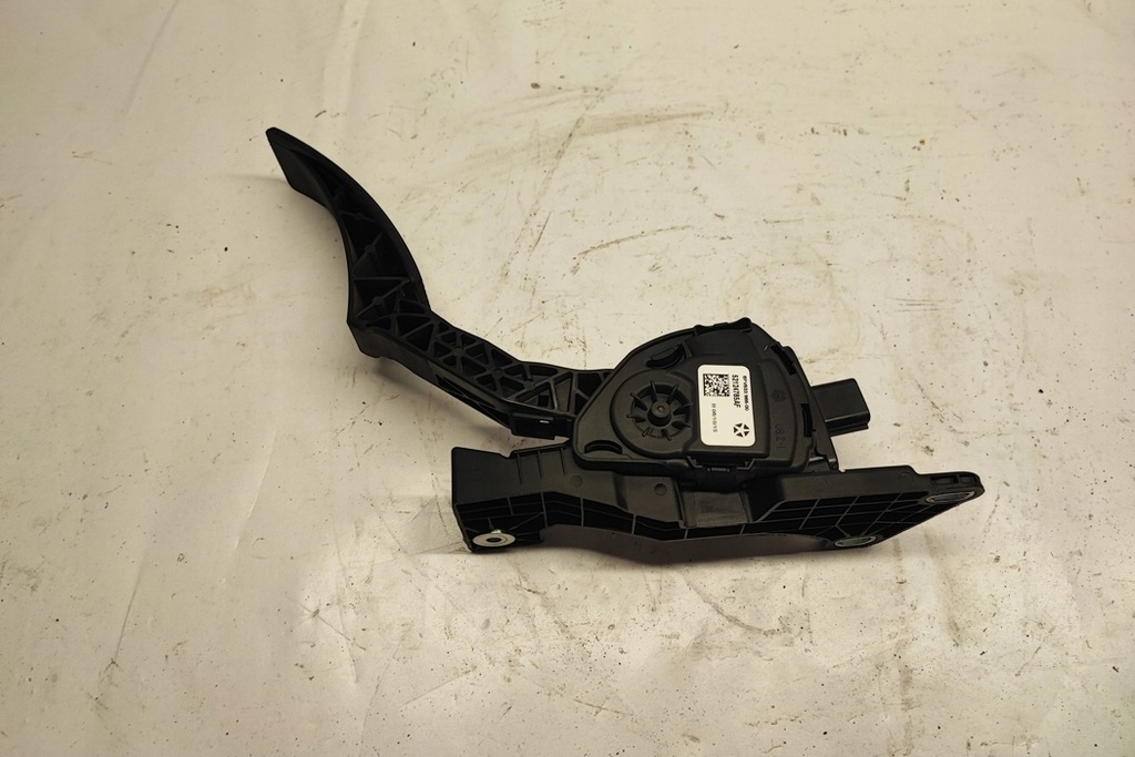 фото №10, Педаль газа dodge durango wd 52124785af 3.6l бензиновый 220kw 2015