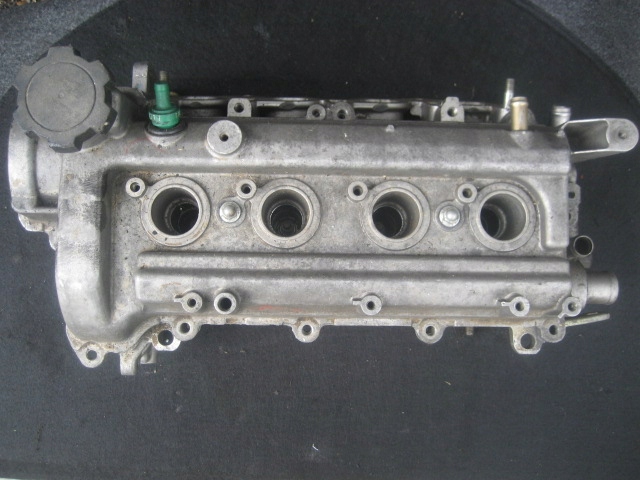 фото №1, Головка toyota yaris 1.0 b гарантия !!!