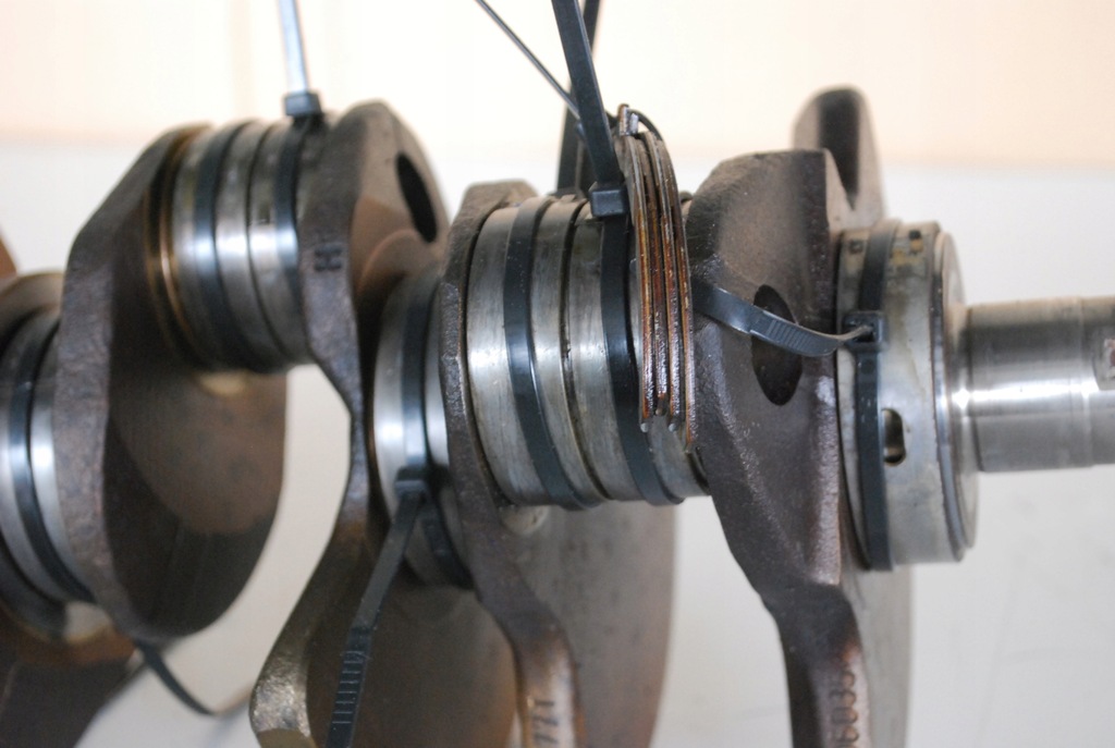 фото №6, Wał колінчастий вкладиші audi a8 d2 4.2 v8 aqf 077t