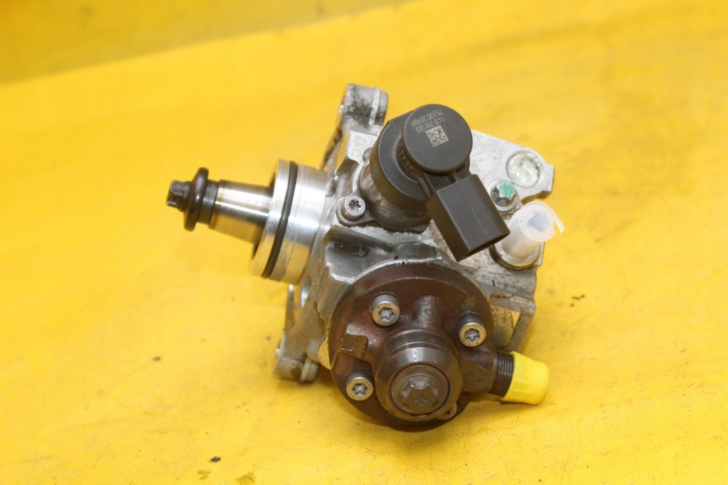 Насос упорскування mercedes w213 w205 w177 w247 a6540700001 2.0 cdi в Україні