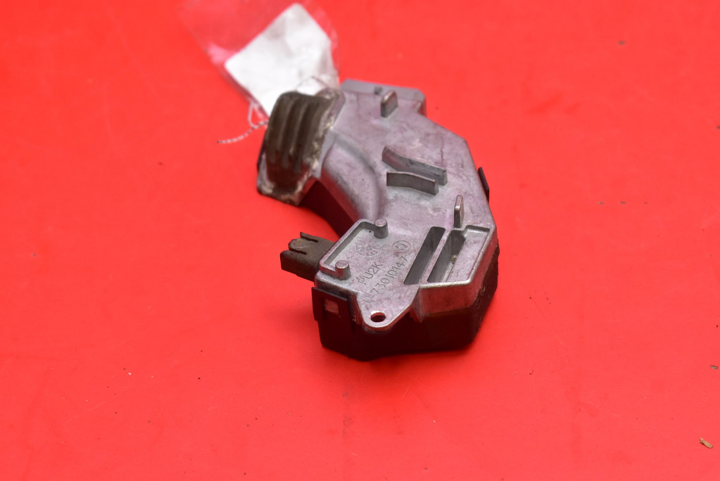 фото №6, Резистор обдув резистор резистор 73421312 opel signum c 03-05